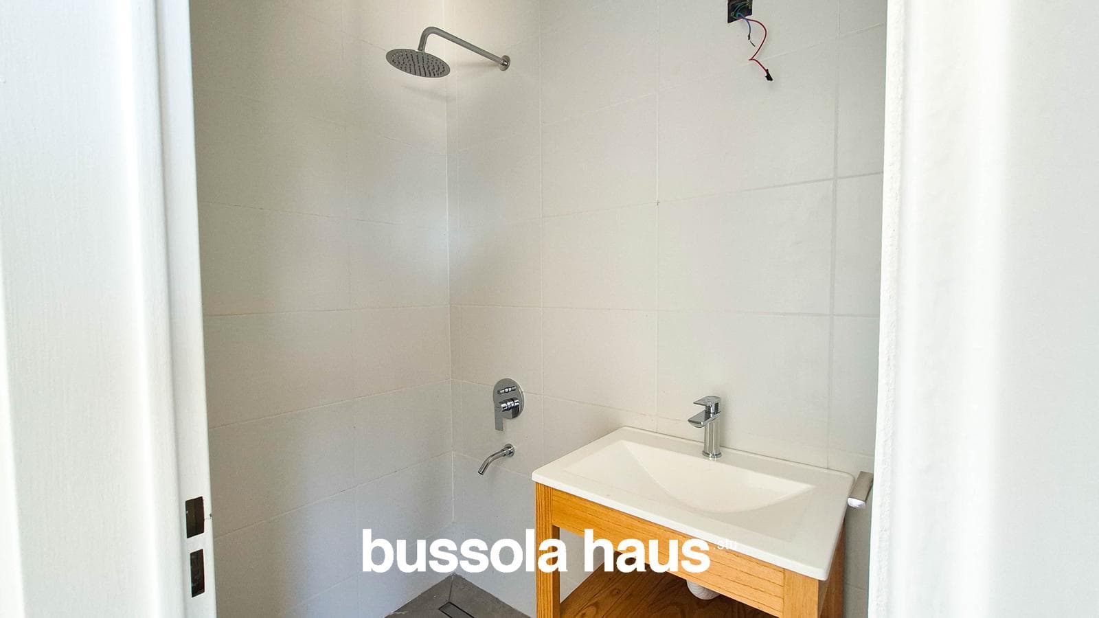 3-Bedroom Lakefront House in SANTA ANA, VILLANUEVA