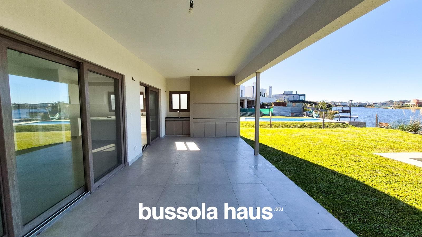 3-Bedroom Lakefront House in SANTA ANA, VILLANUEVA