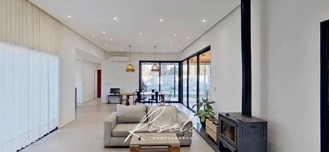 House for Sale with Rental Income. 2 offices. 3 bedrooms. Grill. Pool. Gated Community, Escobar
