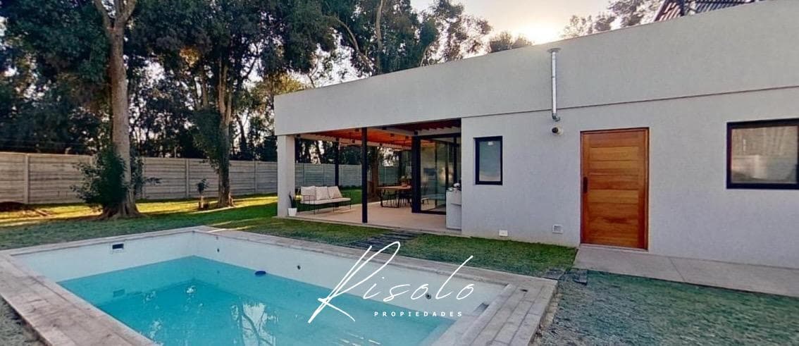 House for Sale with Rental Income. 2 offices. 3 bedrooms. Grill. Pool. Gated Community, Escobar