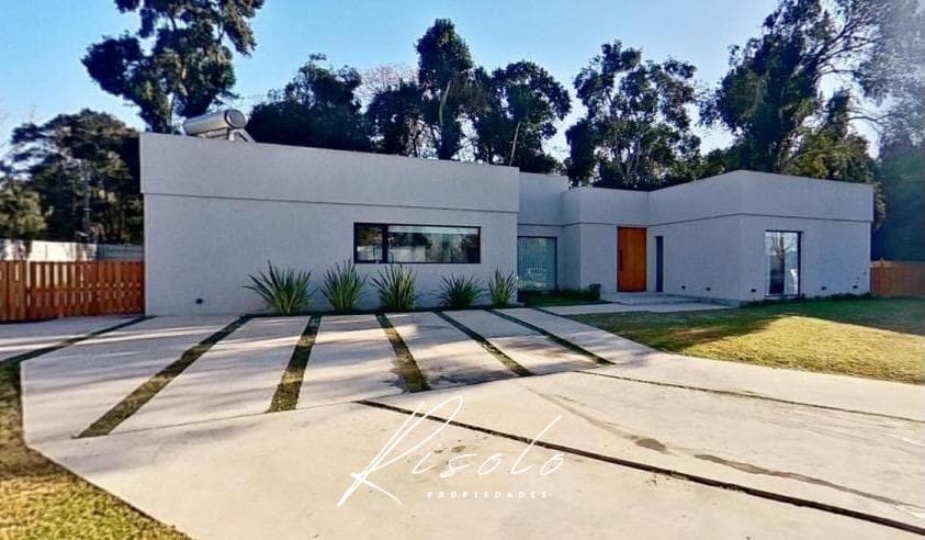 House for Sale with Rental Income. 2 offices. 3 bedrooms. Grill. Pool. Gated Community, Escobar