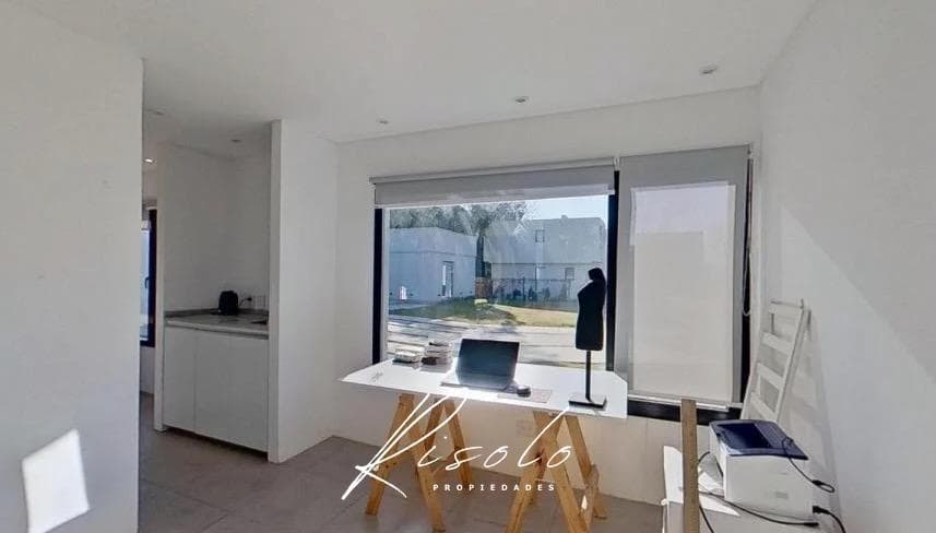 House for Sale with Rental Income. 2 offices. 3 bedrooms. Grill. Pool. Gated Community, Escobar