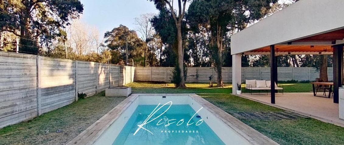 House for Sale with Rental Income. 2 offices. 3 bedrooms. Grill. Pool. Gated Community, Escobar