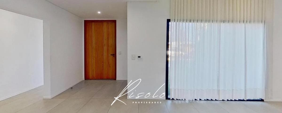 House for Sale with Rental Income. 2 offices. 3 bedrooms. Grill. Pool. Gated Community, Escobar