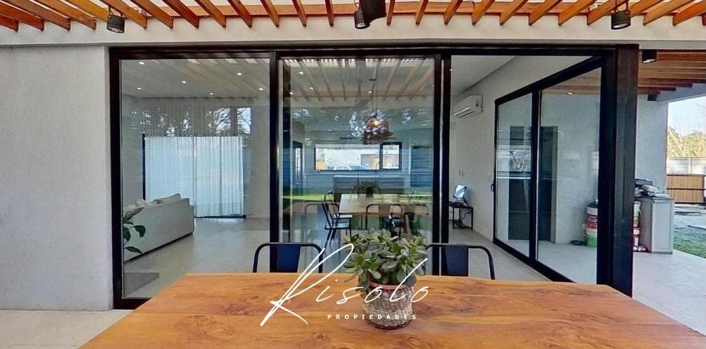 House for Sale with Rental Income. 2 offices. 3 bedrooms. Grill. Pool. Gated Community, Escobar