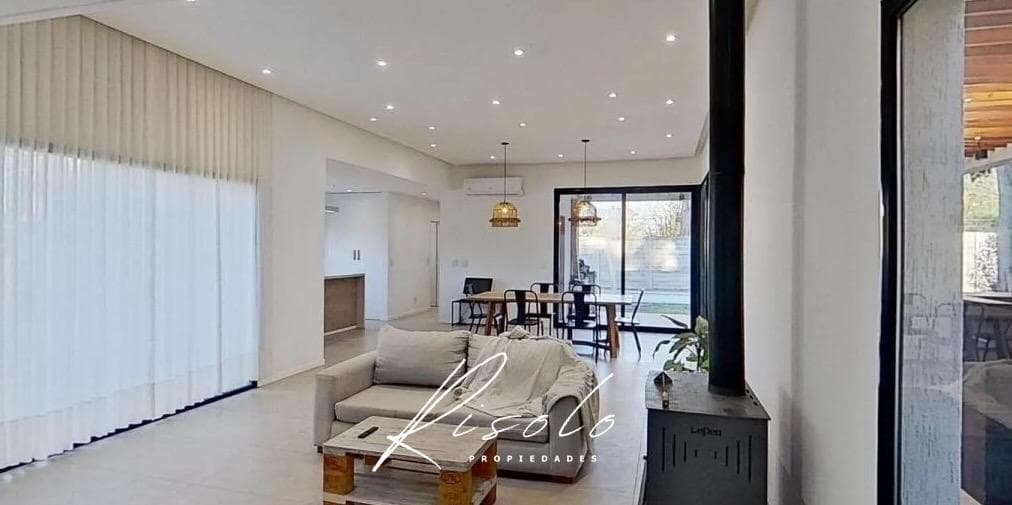 House for Sale with Rental Income. 2 offices. 3 bedrooms. Grill. Pool. Gated Community, Escobar