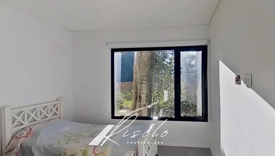 House for Sale with Rental Income. 2 offices. 3 bedrooms. Grill. Pool. Gated Community, Escobar