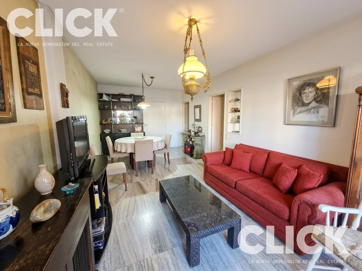 For Sale - 4 rooms with a balcony - 2 bathrooms - garage - rear-facing - Belgrano