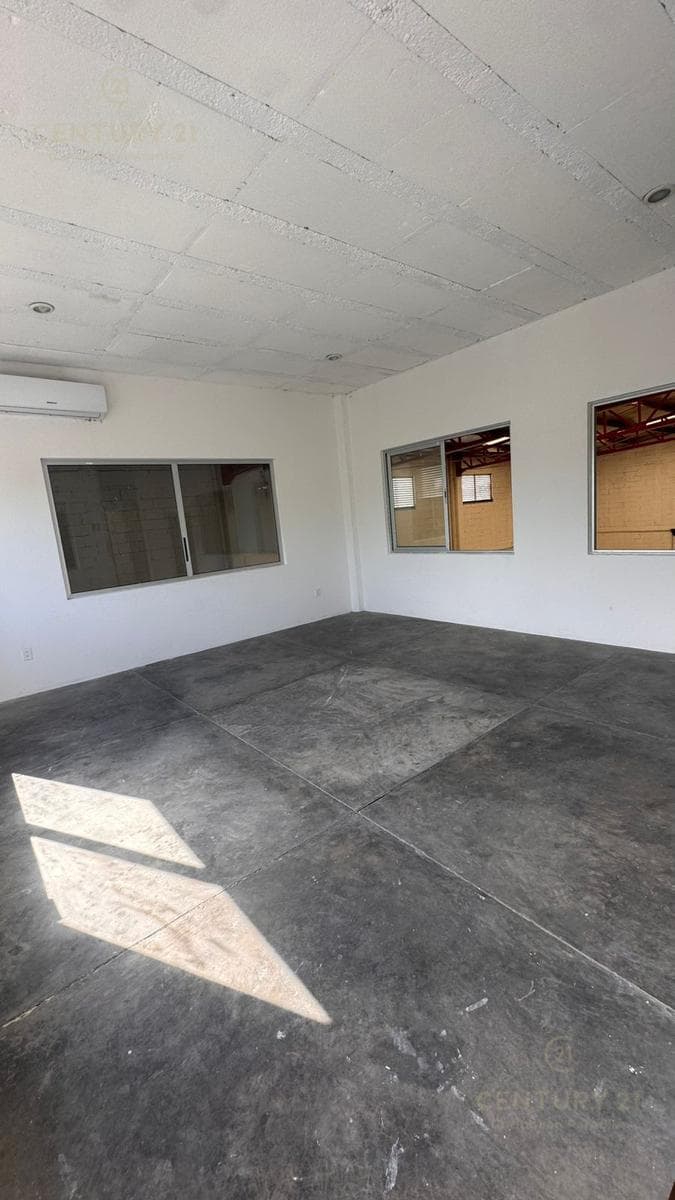 590 m² warehouse for rent in Ejido near Avenida Juárez | Playa del Carmen