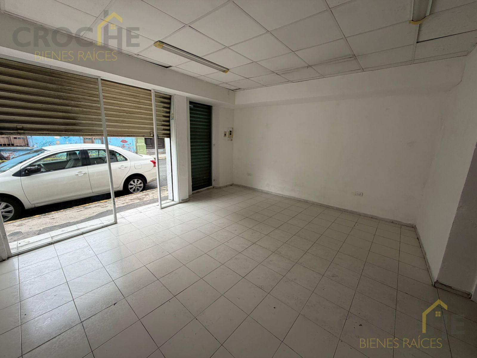 HOUSE FOR SALE WITH 2 COMMERCIAL UNITS IN THE DOWNTOWN AREA | XALAPA, VERACRUZ