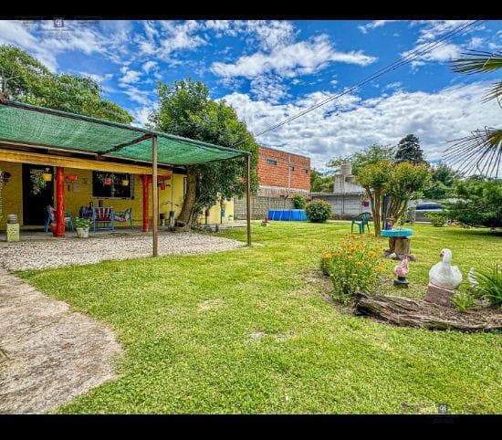 VENTA CASAS SOBRE AMPLIO LOTE EN CHASCOMUS- IDEAL RENTA O INVERSION