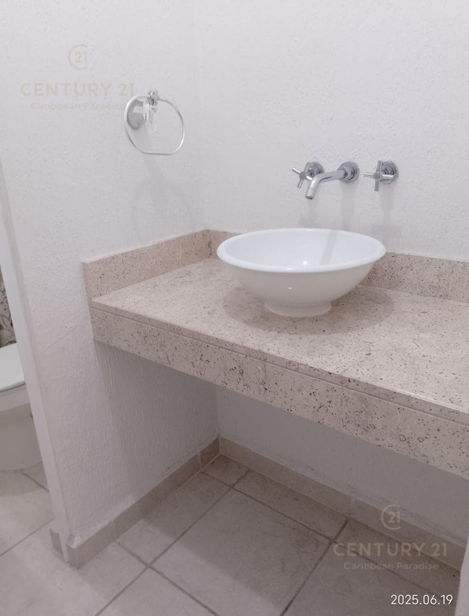Apartment for SALE on Paseo los Olivos, Playa del Carmen