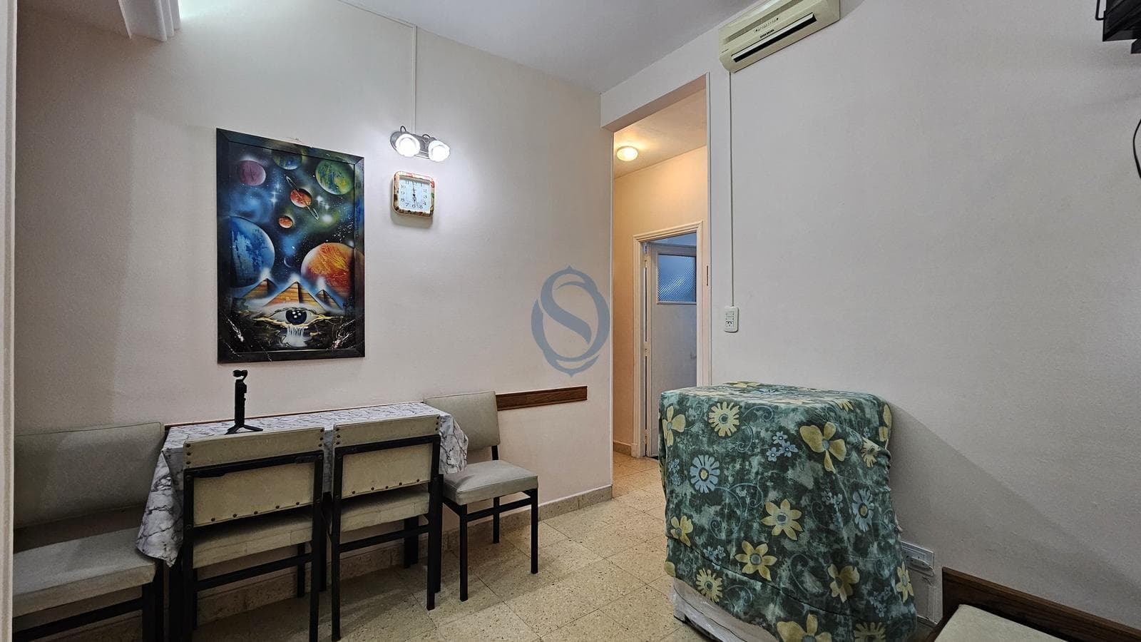 For Sale - Interior Studio Apartment - 1662 Colón Ave.