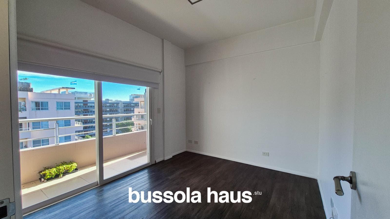 3-room apartment for rent with a garage in Antares Nordelta