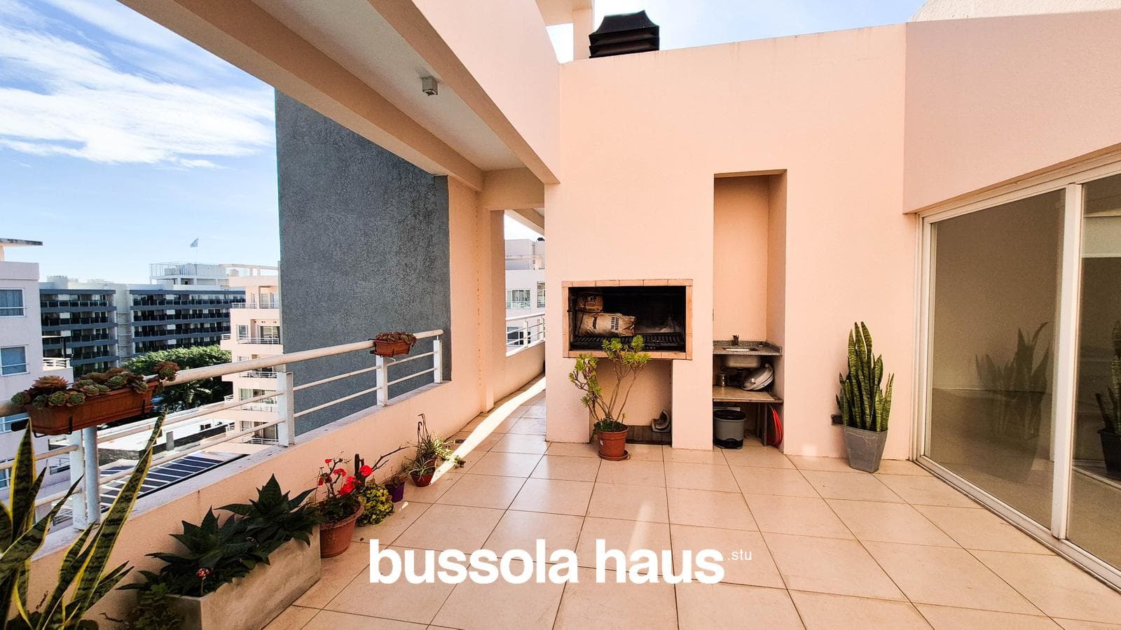 3-room apartment for rent with a garage in Antares Nordelta