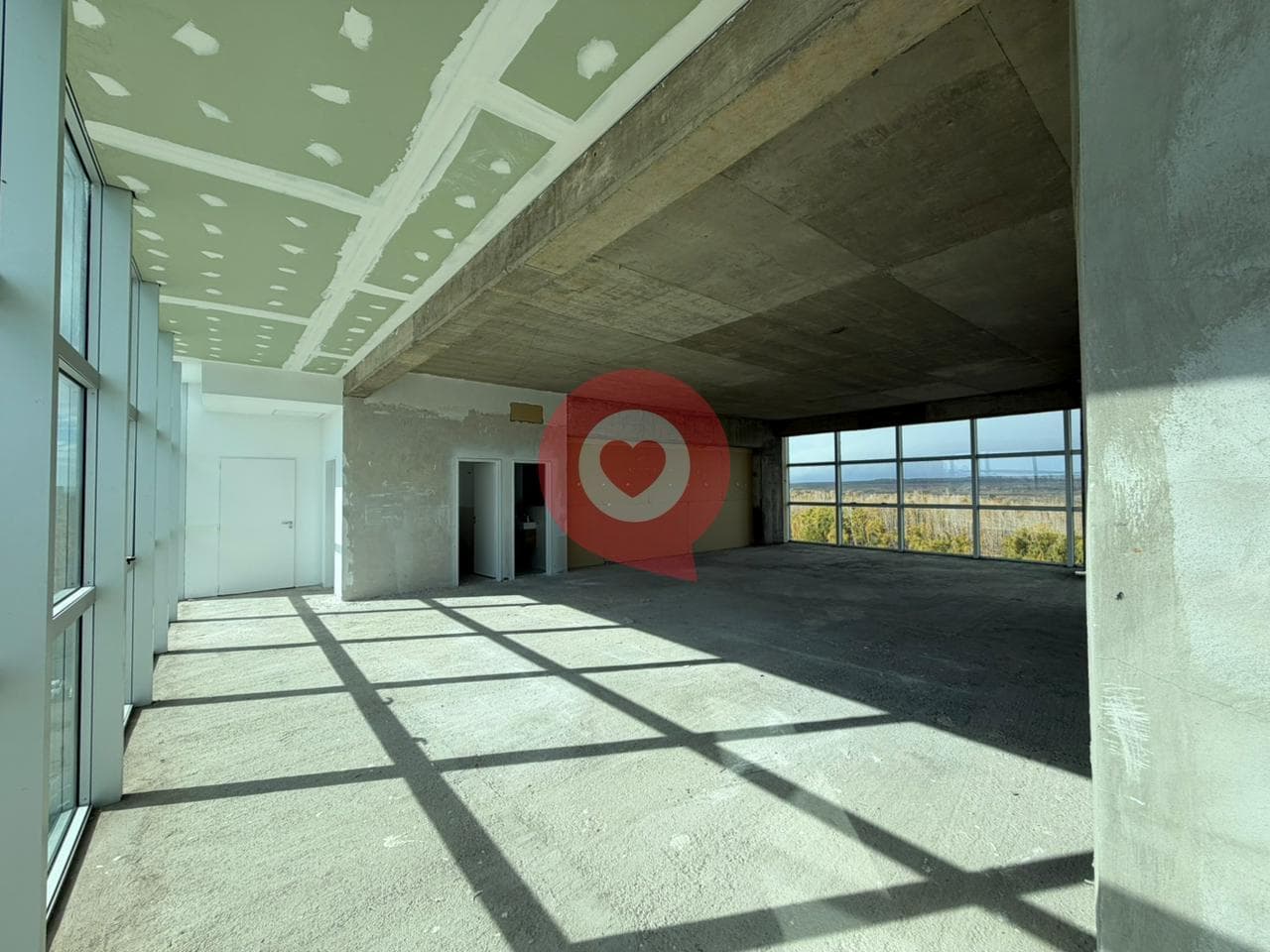 Office for Rent (with Option to Purchase) measuring 241 m² (ZAFIRO Tower)