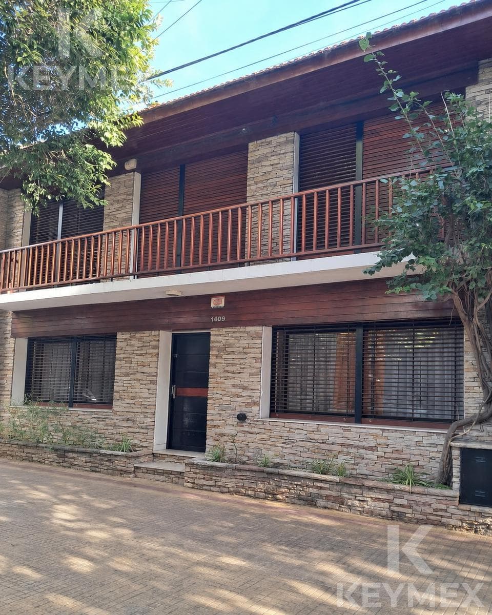 Venta Casa 3 dormitorios en calle 2 entre 61 y 62- La Plata-