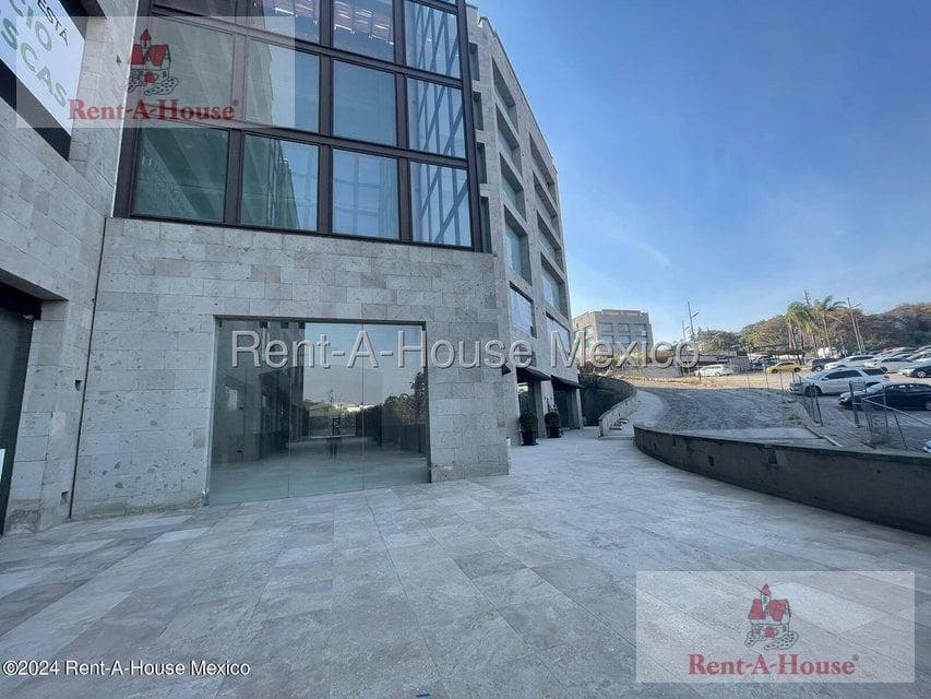 Office for Rent in Atizapan de Zaragoza, Hacienda de Valle Escondido, RT 26-3055.