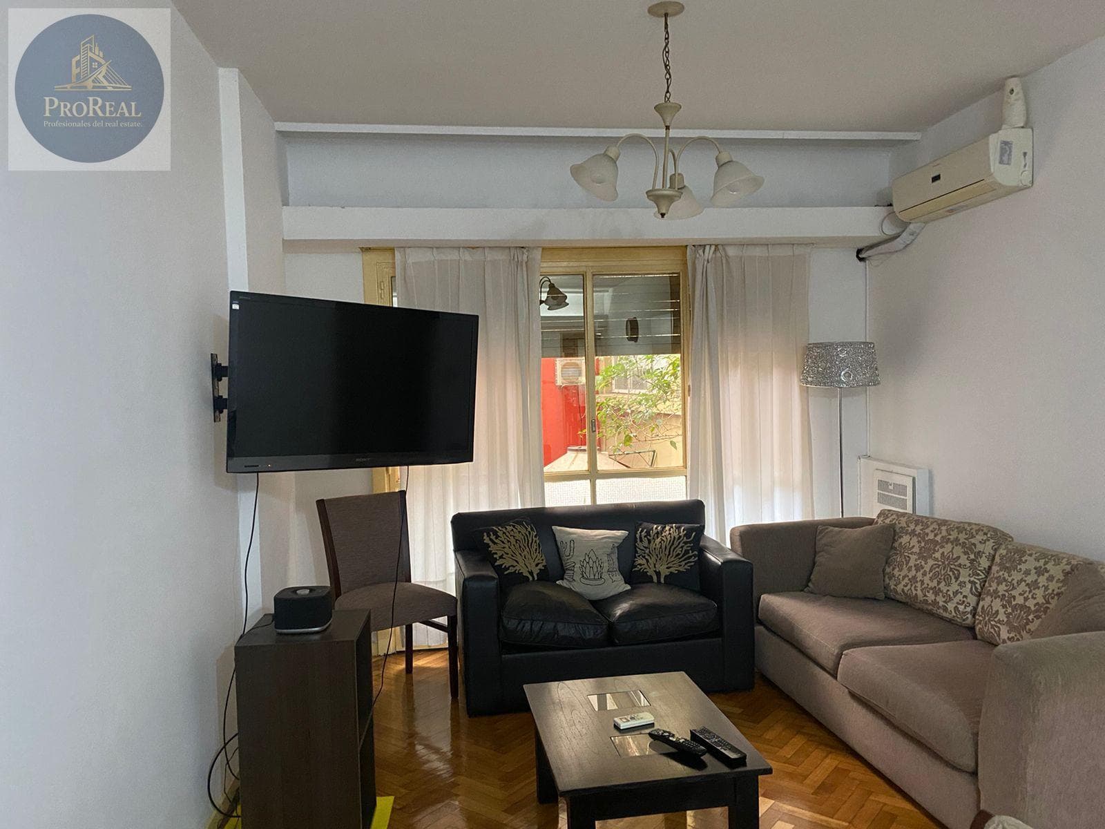 3-room apartment with a maid's quarters and a storage room