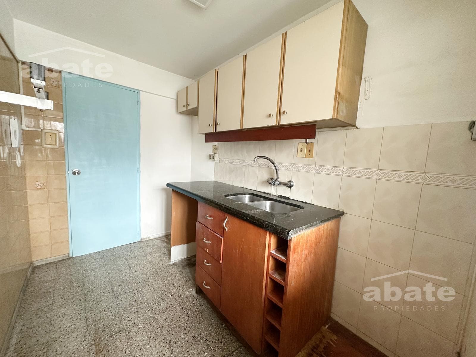 2-Bedroom Apartment for Rent in Parque Rodó