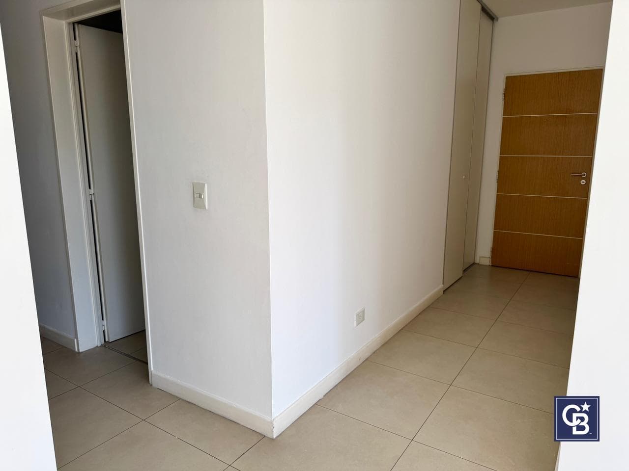 3-room apartment for sale with a balcony and barbecue in downtown Villa del Lago Pilar