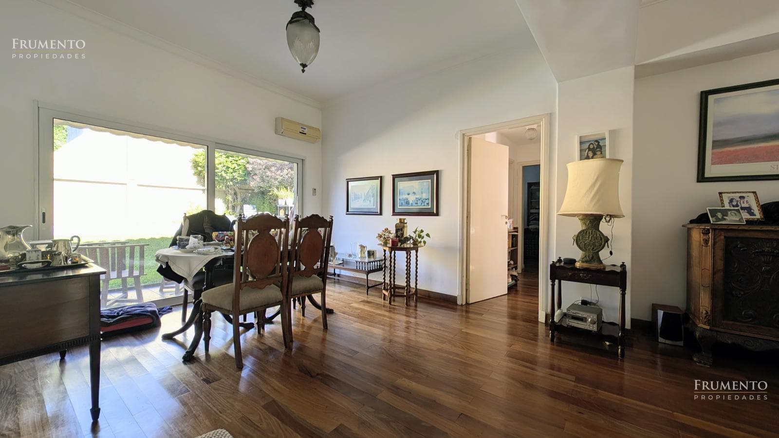 Excellent 5-Room House with Garden, Pool, and Garage in Bajo de Vicente López