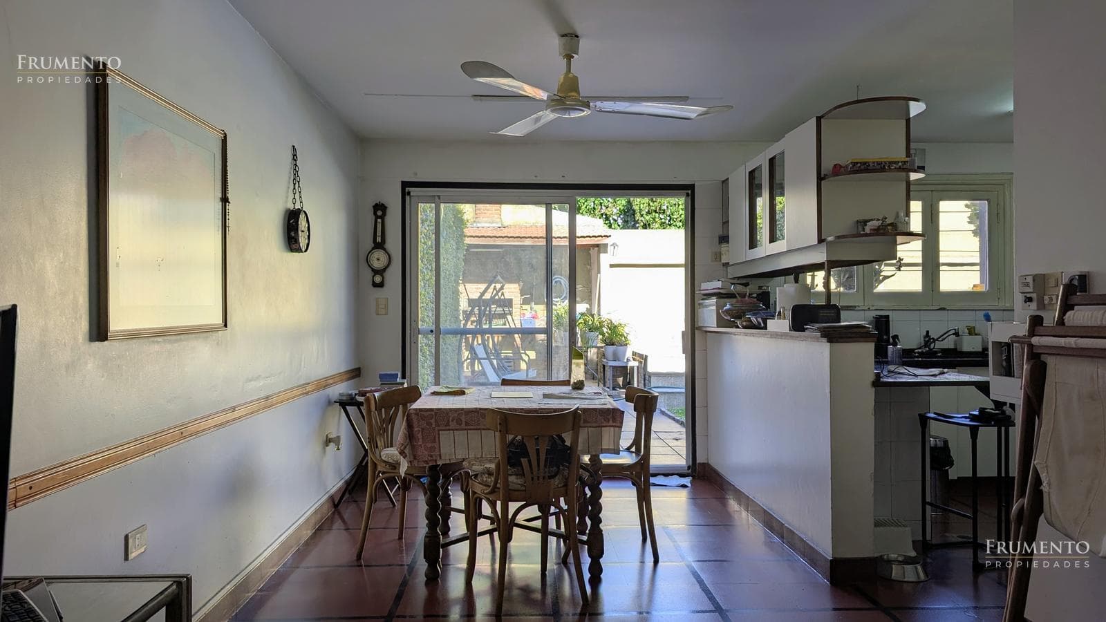 Excellent 5-Room House with Garden, Pool, and Garage in Bajo de Vicente López