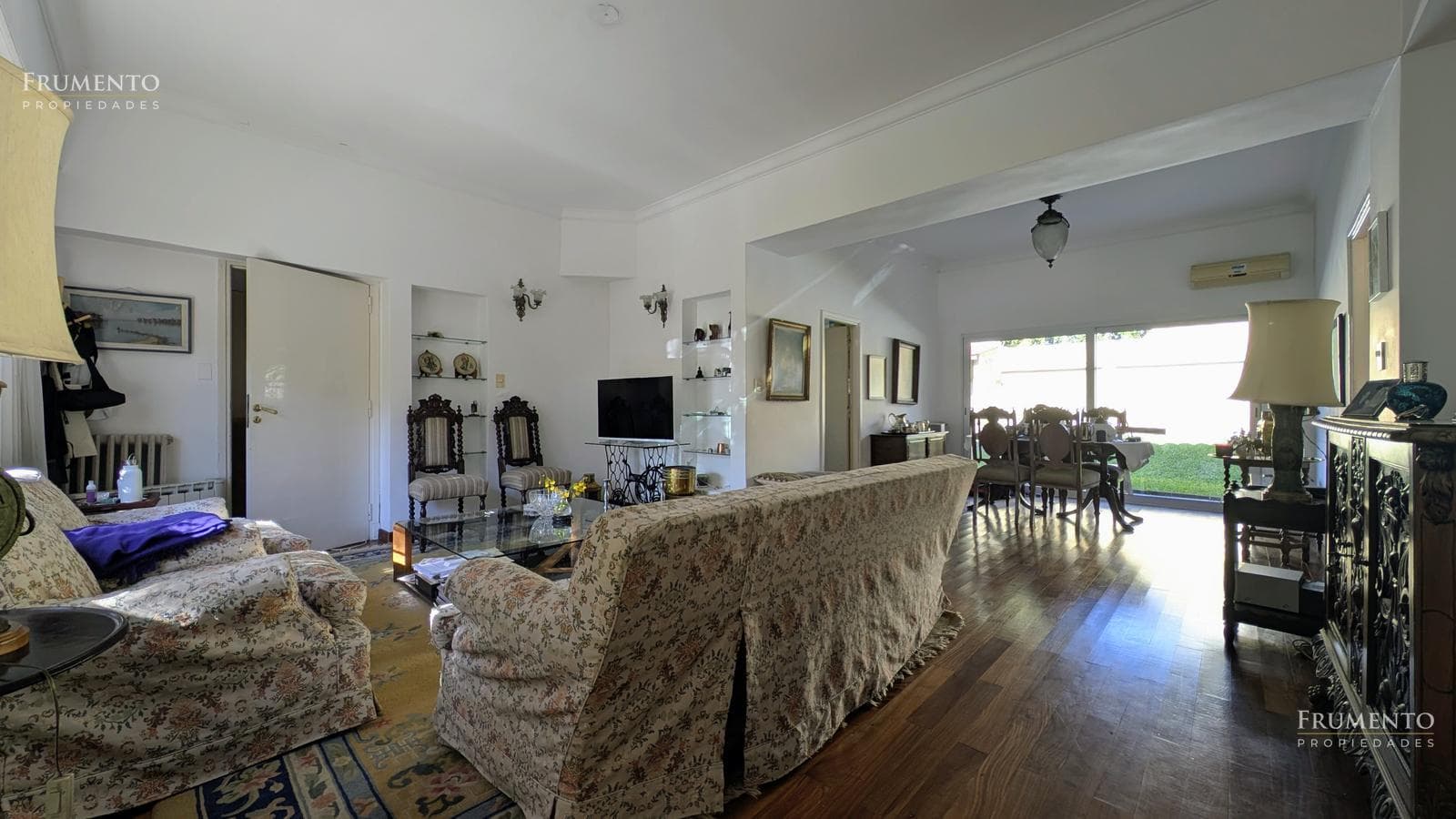 Excellent 5-Room House with Garden, Pool, and Garage in Bajo de Vicente López
