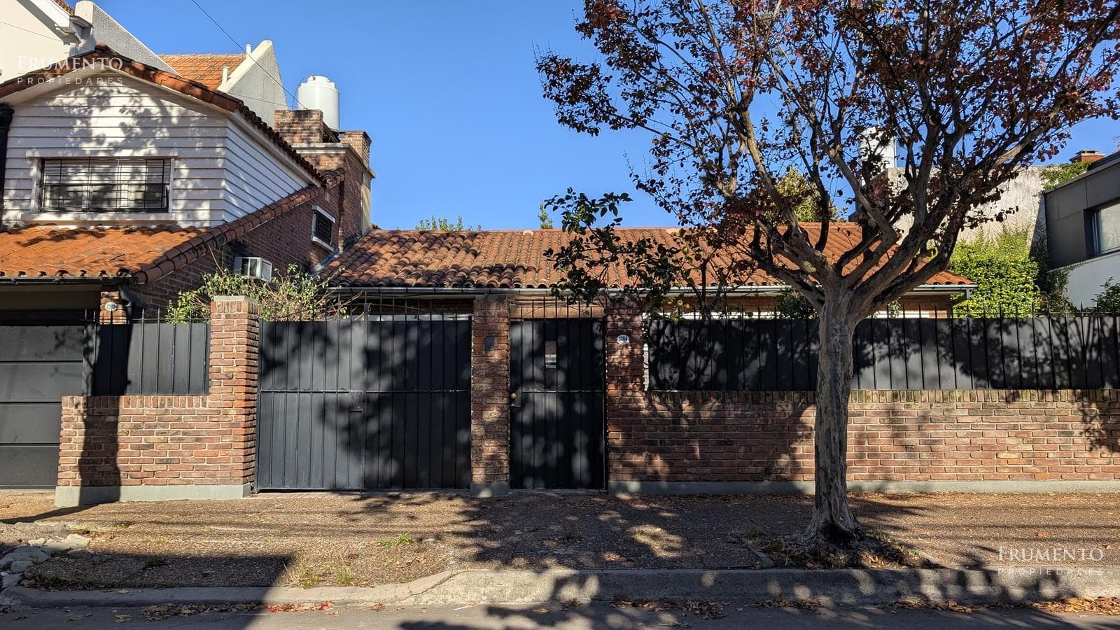 Excellent 5-Room House with Garden, Pool, and Garage in Bajo de Vicente López