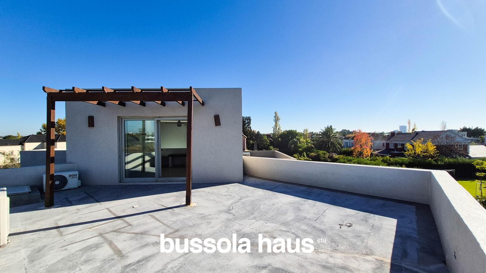 House for sale: 5-bedroom home on an interior lot in Los Castores, Nordelta