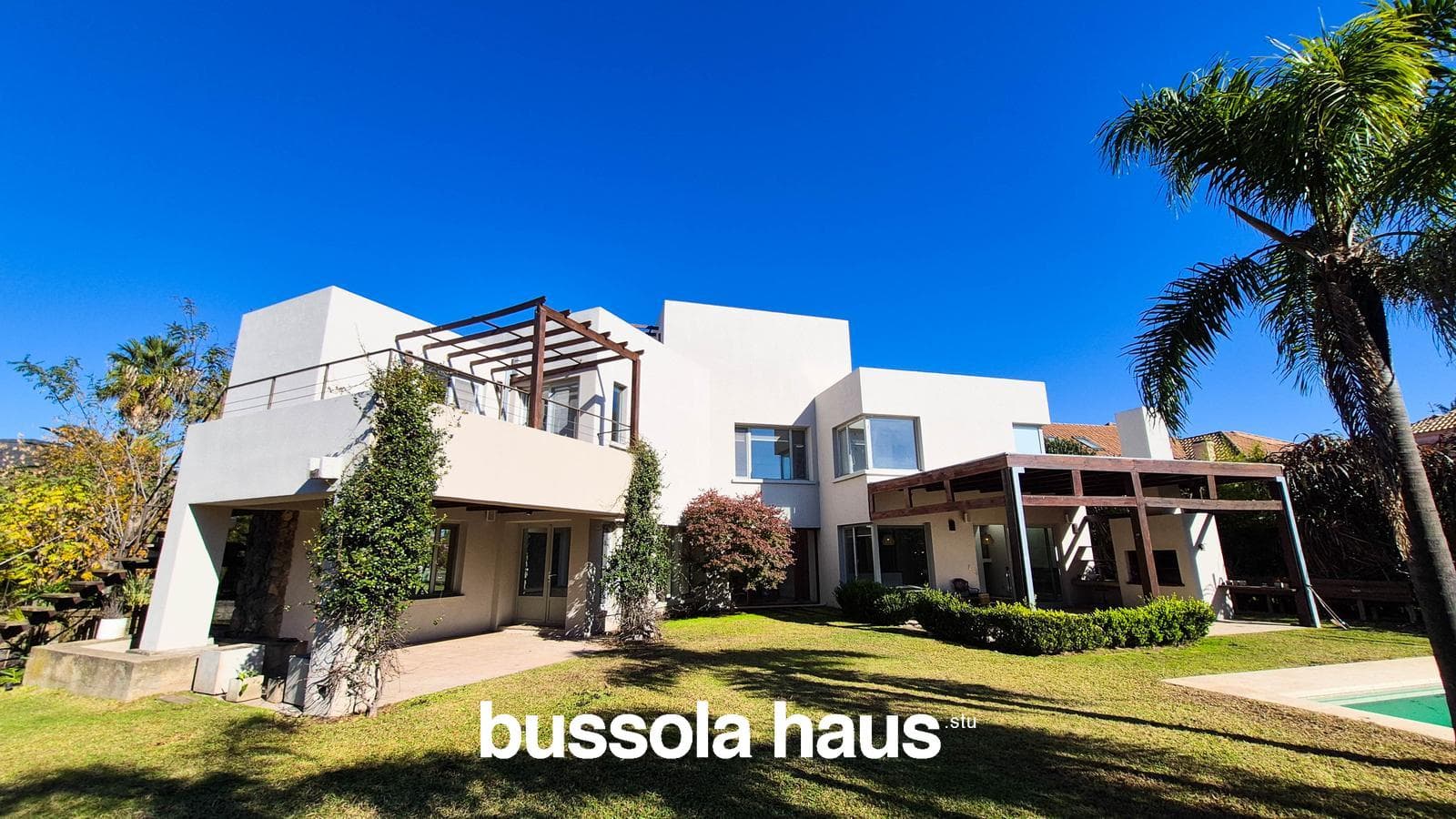House for sale: 5-bedroom home on an interior lot in Los Castores, Nordelta