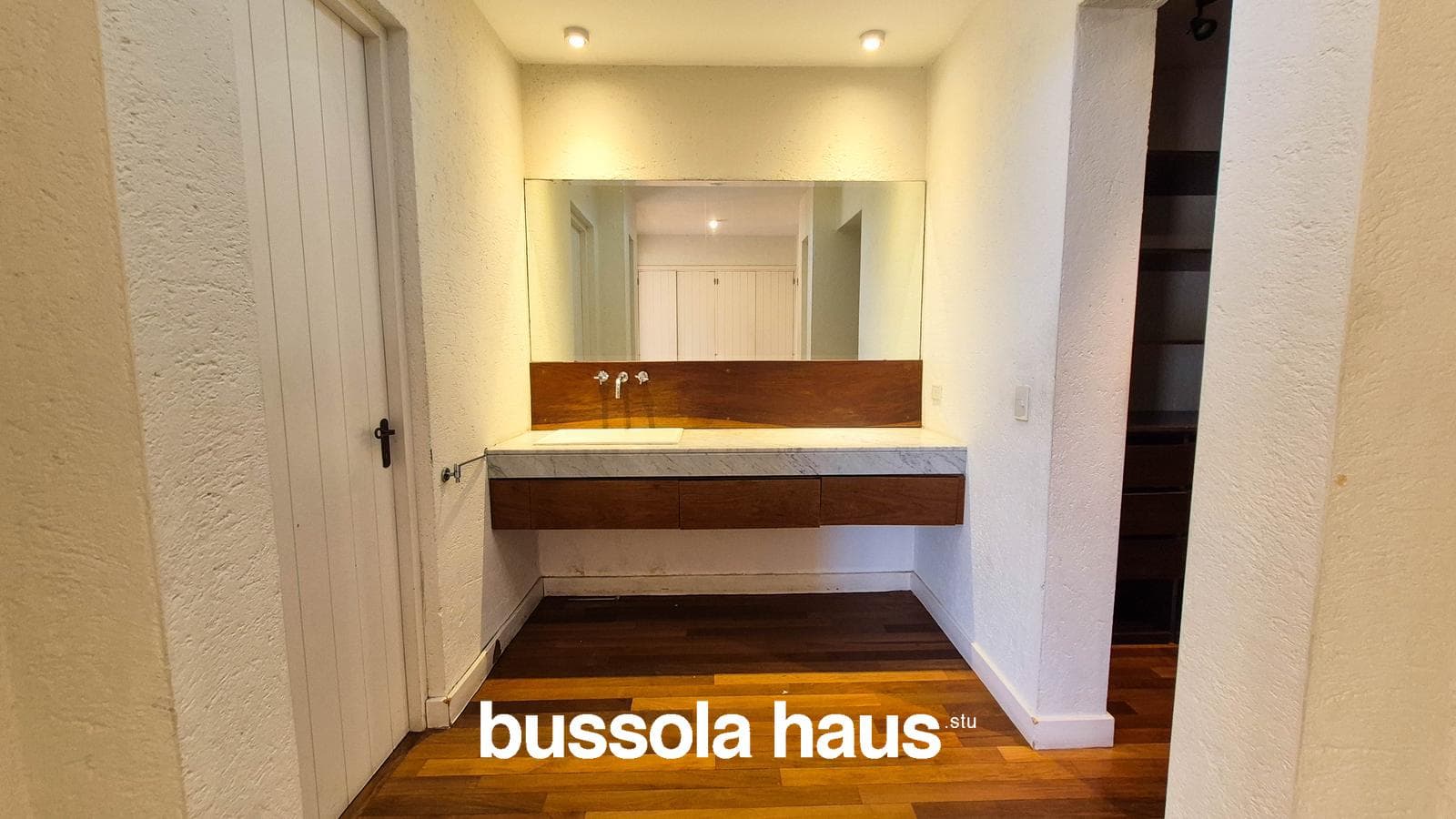 House for sale: 5-bedroom home on an interior lot in Los Castores, Nordelta