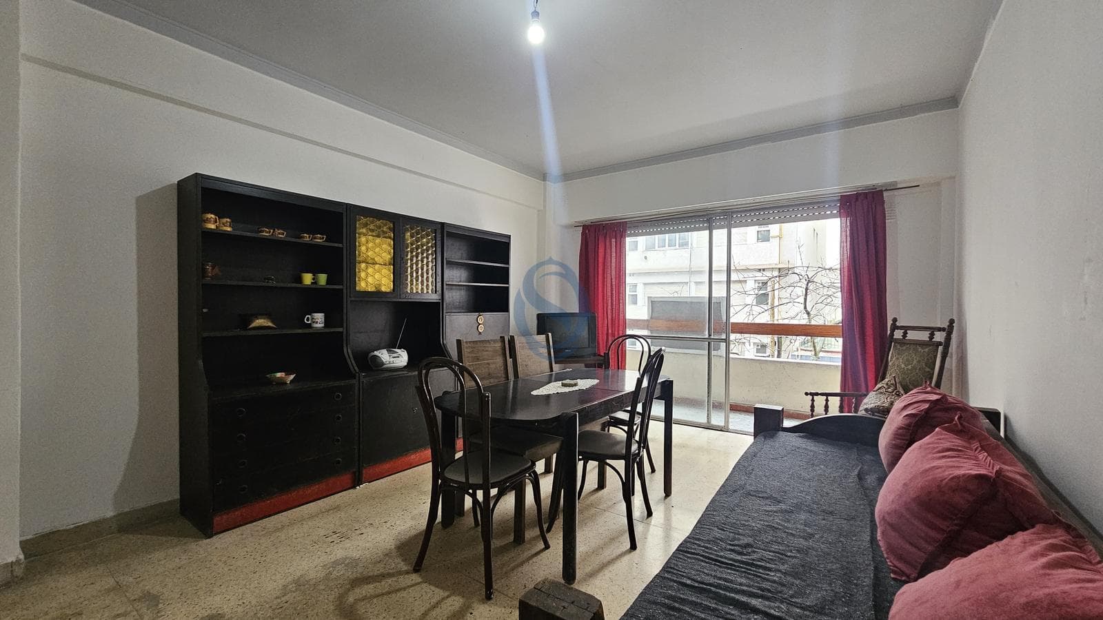 For Sale - Two-room apartment with a balcony and a courtyard - Lamadrid 2271