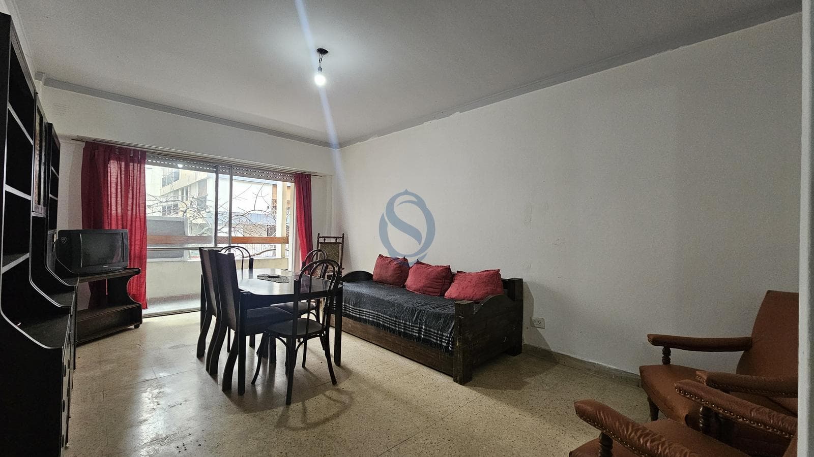 For Sale - Two-room apartment with a balcony and a courtyard - Lamadrid 2271