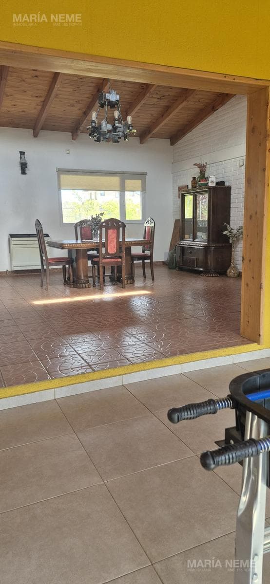 House in Dina Huapi