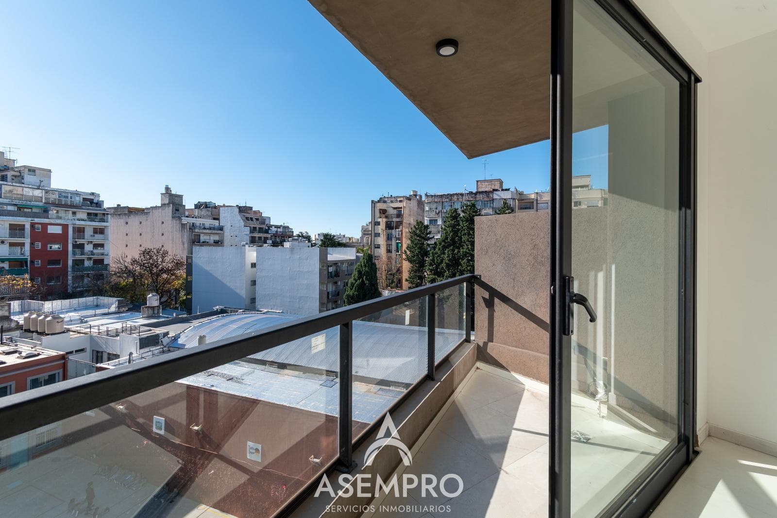 Venta de Monoambiente en Villa del Parque vista abierta a estrenar