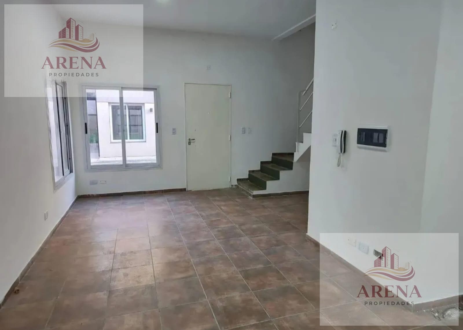 3-Bedroom Duplex for Sale in Ituzaingo Norte