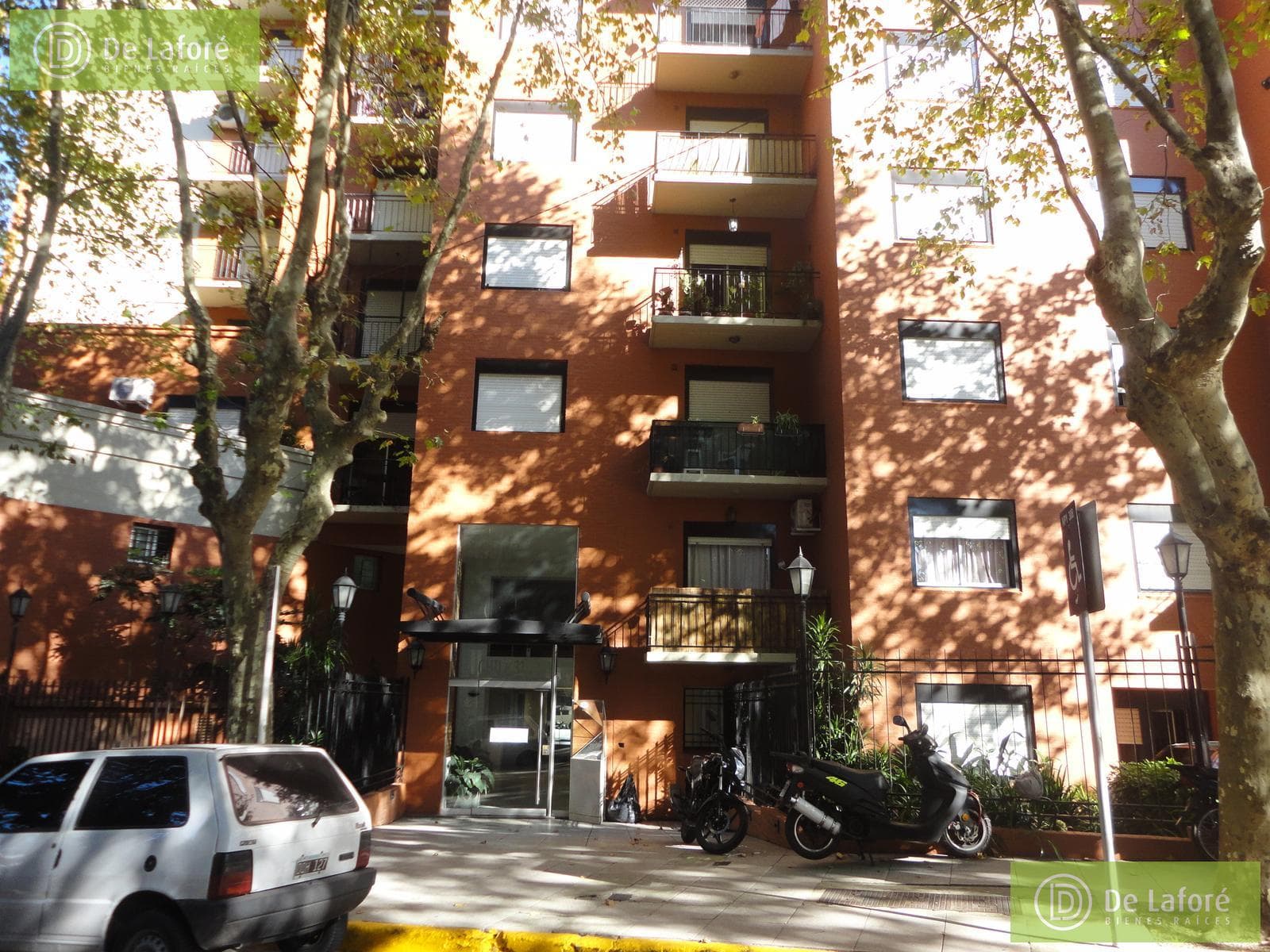 For Rent - 2-Bedroom Apartment in San Isidro with a Balcony—Excellent Location
