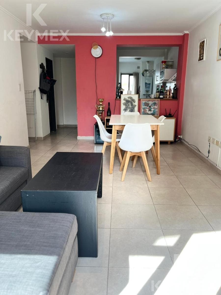 Apartment in La Plata, 3rd floor, facing the street, 2 bedrooms, 2 bathrooms, semi-covered parking space, balcony