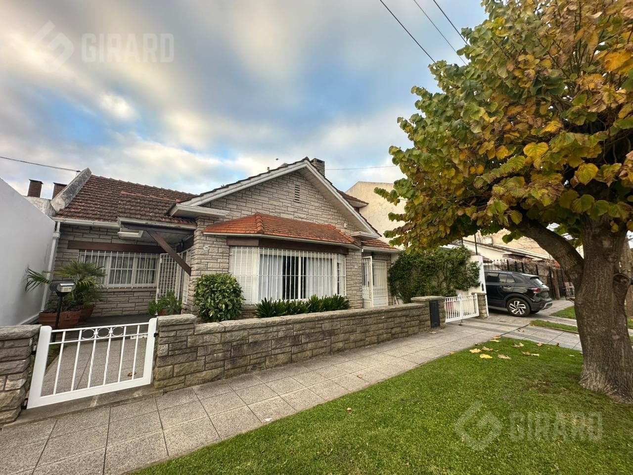 4-room house with a yard in Villa Primera