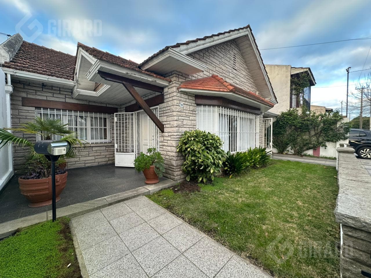 4-room house with a yard in Villa Primera