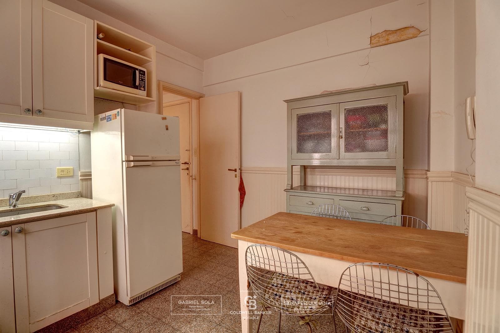 4-Room Apartment for Sale