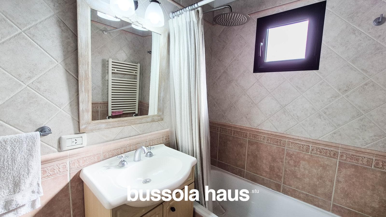3-Bedroom House on an Interior Lot in Rincon de la Costa