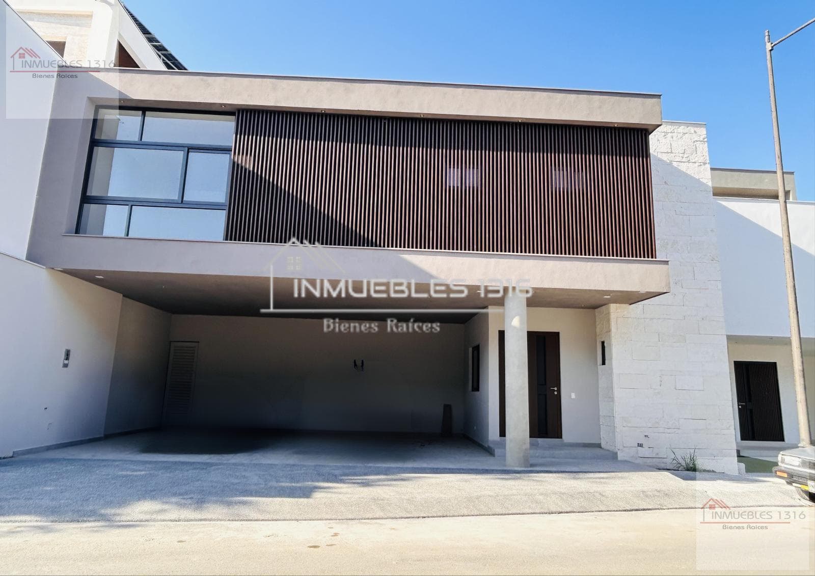 House for Sale in Altares Residencial