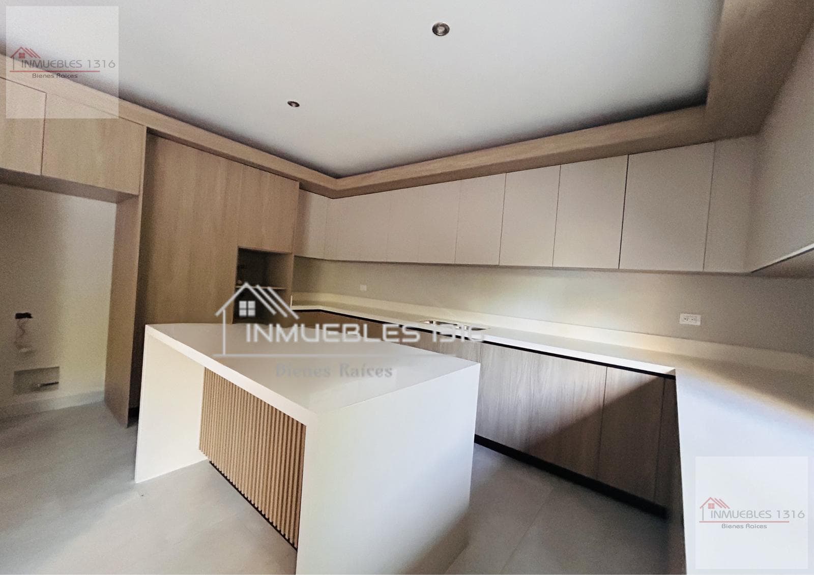 House for Sale in Altares Residencial