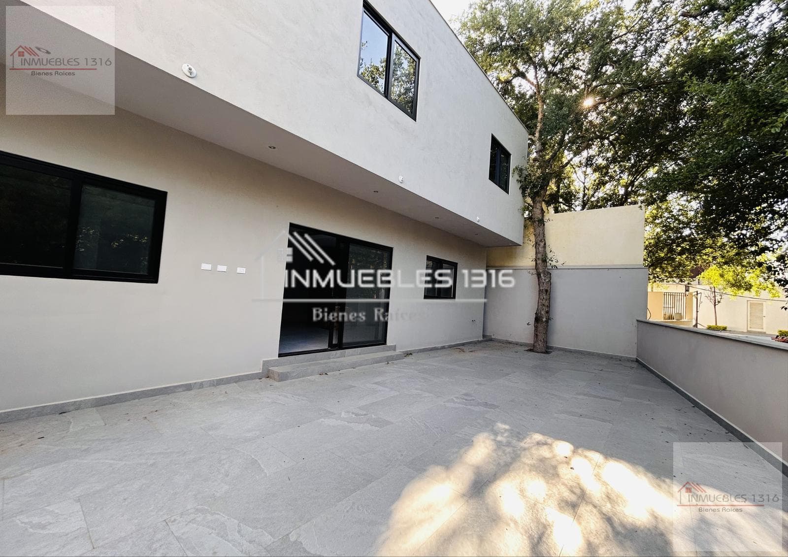 House for Sale in Altares Residencial