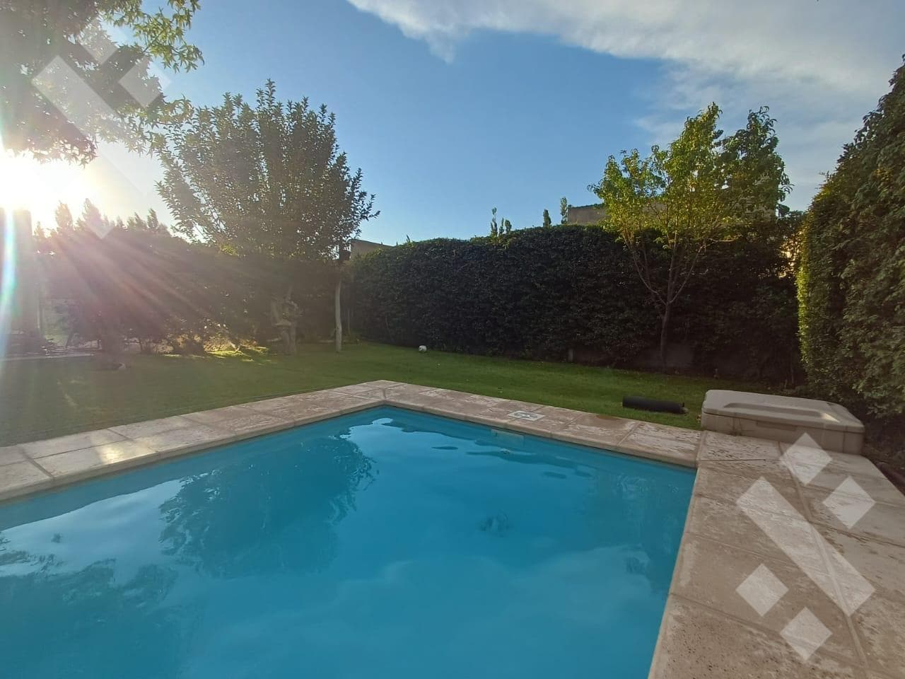 For Sale | 3-Bedroom House | Eligible for a Mortgage | Las Lilas Neighborhood, Plottier