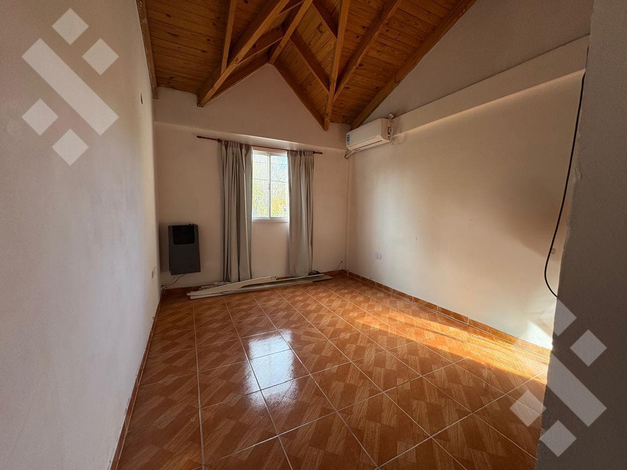 For Sale | 3-Bedroom House | Altos del Ruca Che Neighborhood | Neuquén City