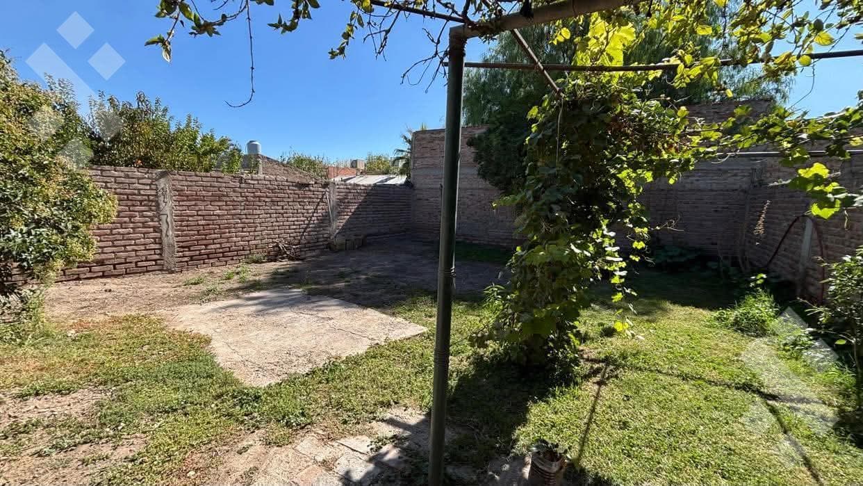 FOR SALE: 3-bedroom house in the Sarmiento neighborhood, Centenario, Neuquén.