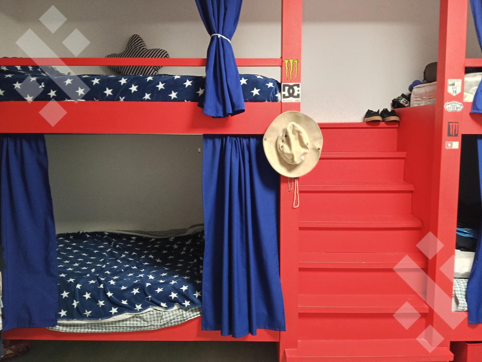 4-BEDROOM HOUSE FOR RENT - LA ZAGALA NEIGHBORHOOD, NEUQUÉN